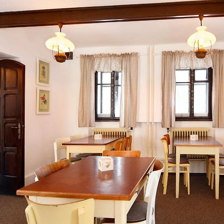 Restaurace A Penzion Jilm Jilemnice Buitenkant foto